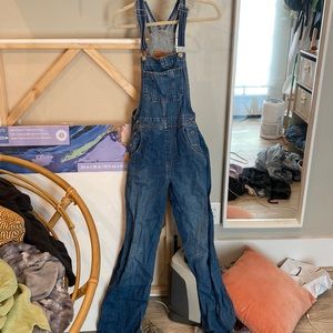 Levi’s overalls
